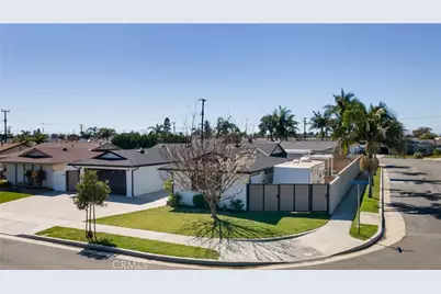 16281 Golden Gate Lane, Huntington Beach, CA 92649 - Photo 2