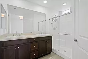 555 Rockefeller, Irvine, CA 92612 - Photo 14