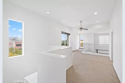 555 Rockefeller, Irvine, CA 92612 - Photo 10