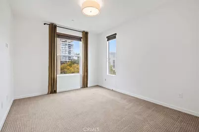 555 Rockefeller, Irvine, CA 92612 - Photo 12