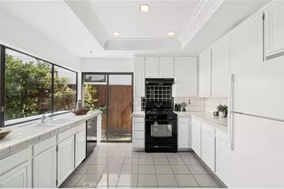 2030 Port Weybridge, Newport Beach, CA 92660 - Photo 16