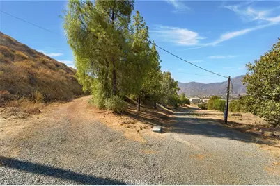 11085 Canyon Circle, Corona, CA 92883 - Photo 36