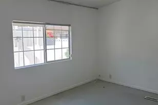 260 Mayflower Dr, Newport Beach, CA 92660 - Photo 10