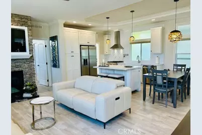237 Plymouth Avenue, Newport Beach, CA 92660 - Photo 6