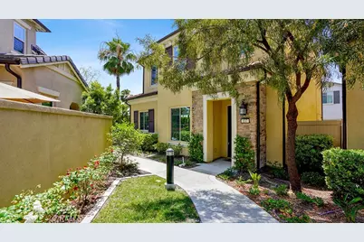 137 Primrose Drive, Lake Forest, CA 92610 - Photo 2