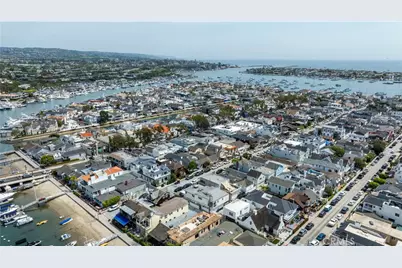 327 Onyx, Newport Beach, CA 92662 - Photo 36