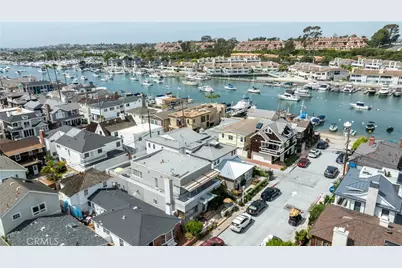 327 Onyx, Newport Beach, CA 92662 - Photo 2