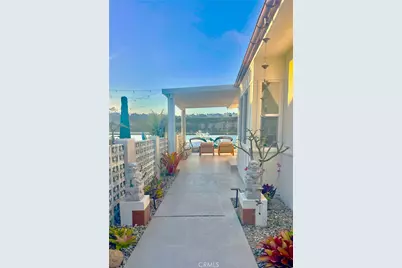 24 Saratoga, Newport Beach, CA 92660 - Photo 4