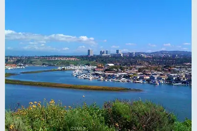 24 Saratoga #24, Newport Beach, CA 92660 - Photo 32