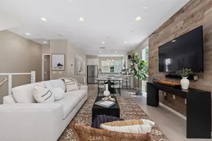 1529 Greenwich Way, Costa Mesa, CA 92627 - Photo 10