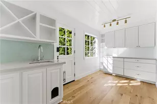 515 Kings Pl, Newport Beach, CA 92663 - Photo 26
