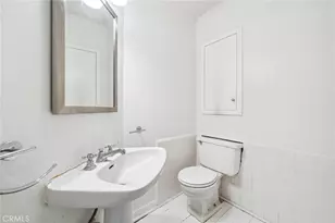 608 St James Pl, Newport Beach, CA 92663 - Photo 12