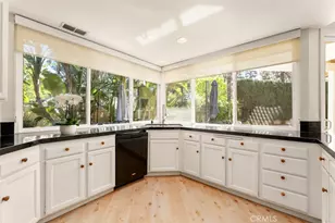 10 Rue Valbonne, Newport Beach, CA 92660 - Photo 20