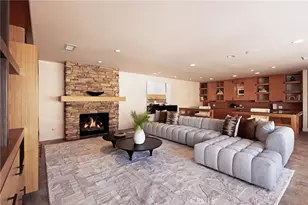 12 Harbor Island, Newport Beach, CA 92660 - Photo 20