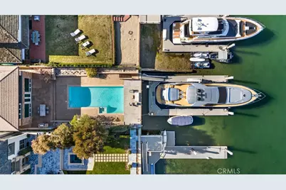 12 Harbor Island, Newport Beach, CA 92660 - Photo 2