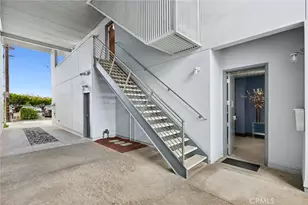 517 30th St, Newport Beach, CA 92663 - Photo 6