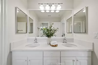 33 Bower Tree, Irvine, CA 92603 - Photo 18