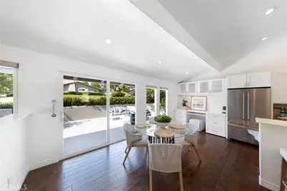 2102 Vista Entrada, Newport Beach, CA 92660 - Photo 10