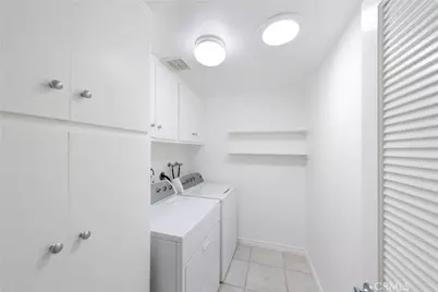 2102 Vista Entrada, Newport Beach, CA 92660 - Photo 20