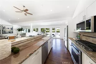 2102 Vista Entrada, Newport Beach, CA 92660 - Photo 12