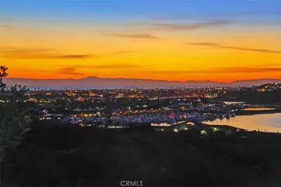 2102 Vista Entrada, Newport Beach, CA 92660 - Photo 30