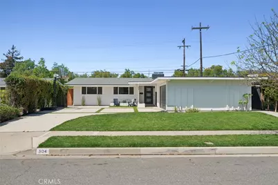 304 Hanover, Costa Mesa, CA 92626 - Photo 4