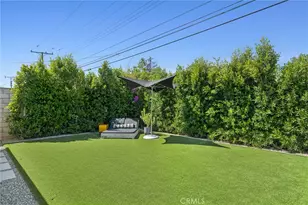 304 Hanover, Costa Mesa, CA 92626 - Photo 24
