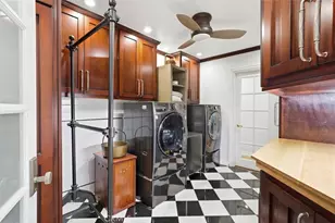255 Ocean View, Newport Beach, CA 92663 - Photo 24