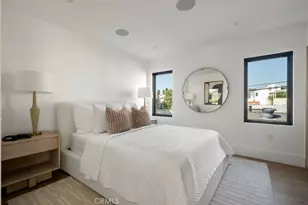 518 Poinsettia Ave, Corona del Mar, CA 92625 - Photo 12