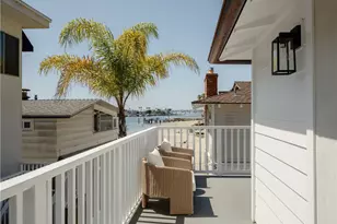 2715 Cove, Corona del Mar, CA 92625 - Photo 14