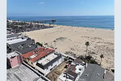 306 E Oceanfront, Newport Beach, CA 92661 - Photo 10