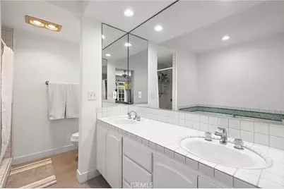 2435 Marseilles Way, Costa Mesa, CA 92627 - Photo 18