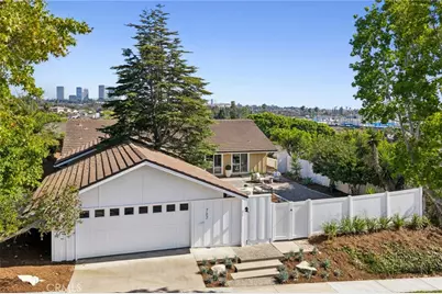 727 Bellis Street, Newport Beach, CA 92660 - Photo 1