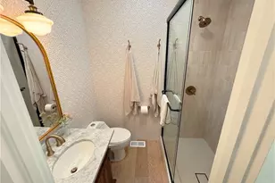 250 Mayflower, Newport Beach, CA 92660 - Photo 22