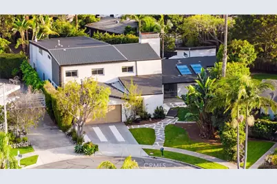 341 Vista Baya, Costa Mesa, CA 92627 - Photo 34