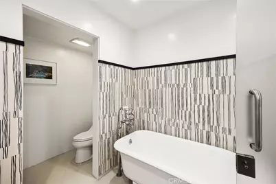 341 Vista Baya, Costa Mesa, CA 92627 - Photo 26