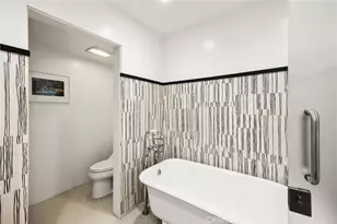 341 Vista Baya, Costa Mesa, CA 92627 - Photo 26