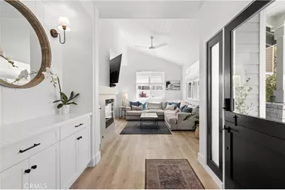 132 E 23rd Street, Costa Mesa, CA 92627 - Photo 2