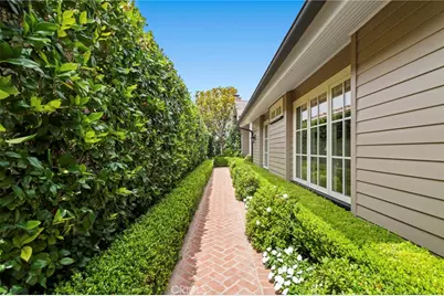 1921 Yacht Colinia, Newport Beach, CA 92660 - Photo 34