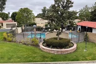 2307 Eastbluff, Newport Beach, CA 92660 - Photo 10
