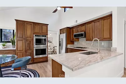 24946 Ravenswood, Lake Forest, CA 92630 - Photo 10