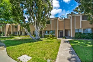 19 Seabird Ct, Newport Beach, CA 92663 - Photo 4