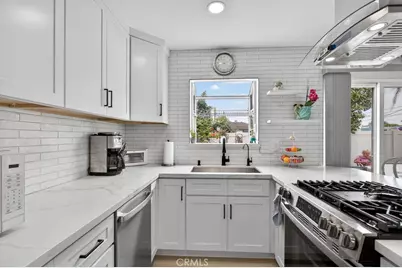 1010 W 19th, Costa Mesa, CA 92627 - Photo 6