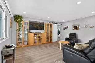 1010 W 19th, Costa Mesa, CA 92627 - Photo 6