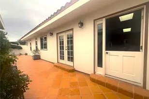 121 Yorktown, Newport Beach, CA 92660 - Photo 22