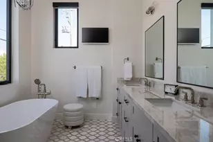 419 Goldenrod Ave, Corona del Mar, CA 92625 - Photo 10