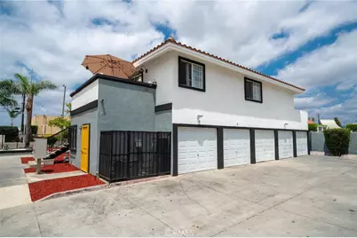 875 N Olive, Orange, CA 92867 - Photo 18