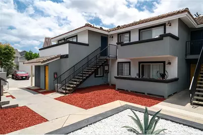 875 N Olive, Orange, CA 92867 - Photo 14