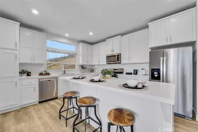 28265 Red Gum, Lake Elsinore, CA 92532 - Photo 6