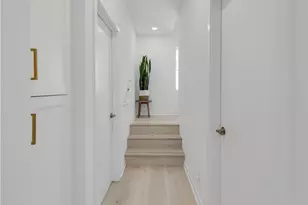 17961 Conch Ln, Huntington Beach, CA 92646 - Photo 12